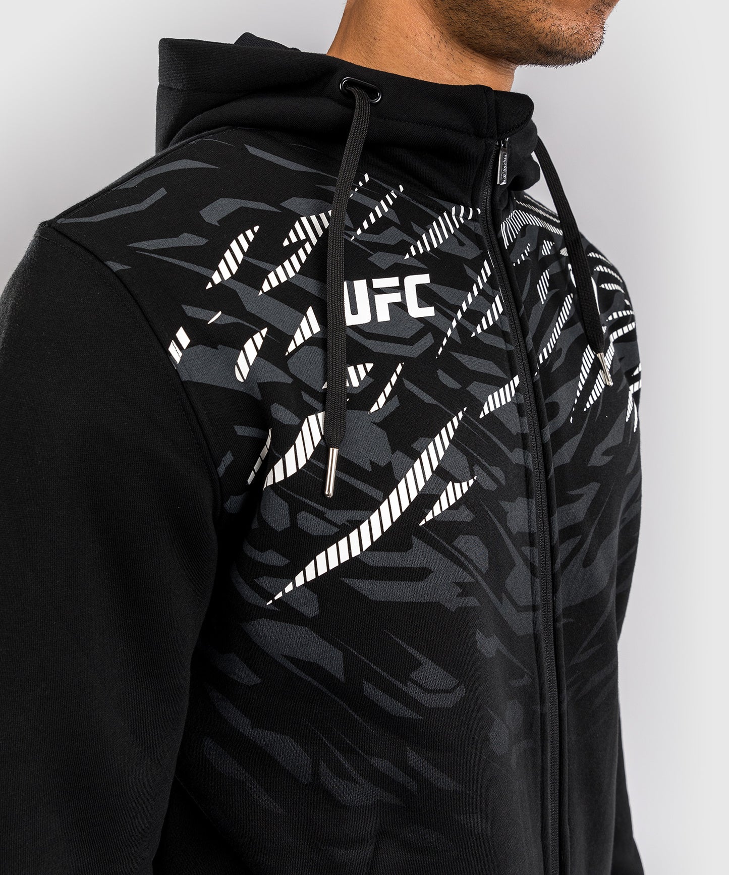 UFC Fusion by Venum Men’s Replica Zip Hoodie - Black