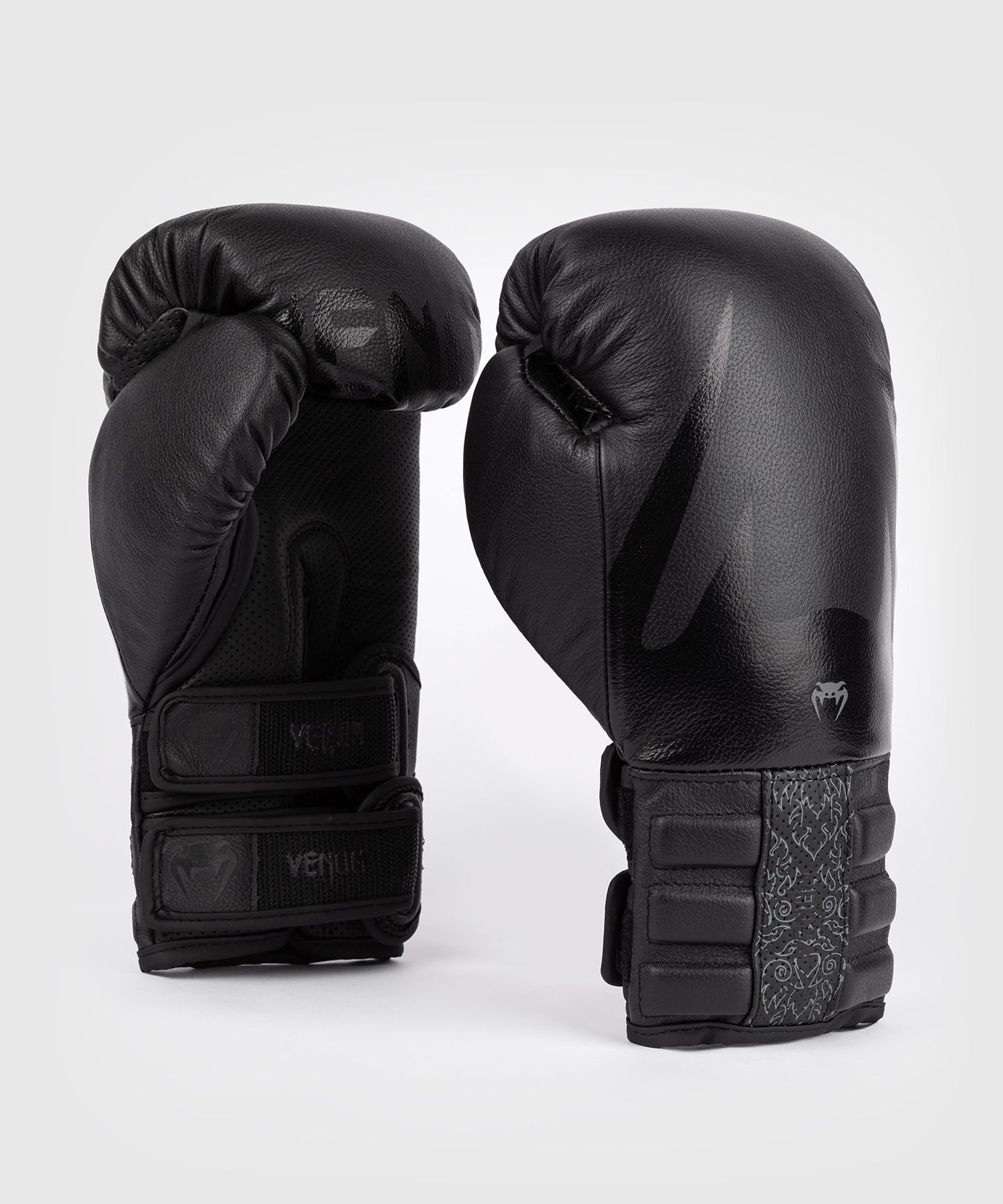 Venum Reverso Boxing Gloves - Black / Black