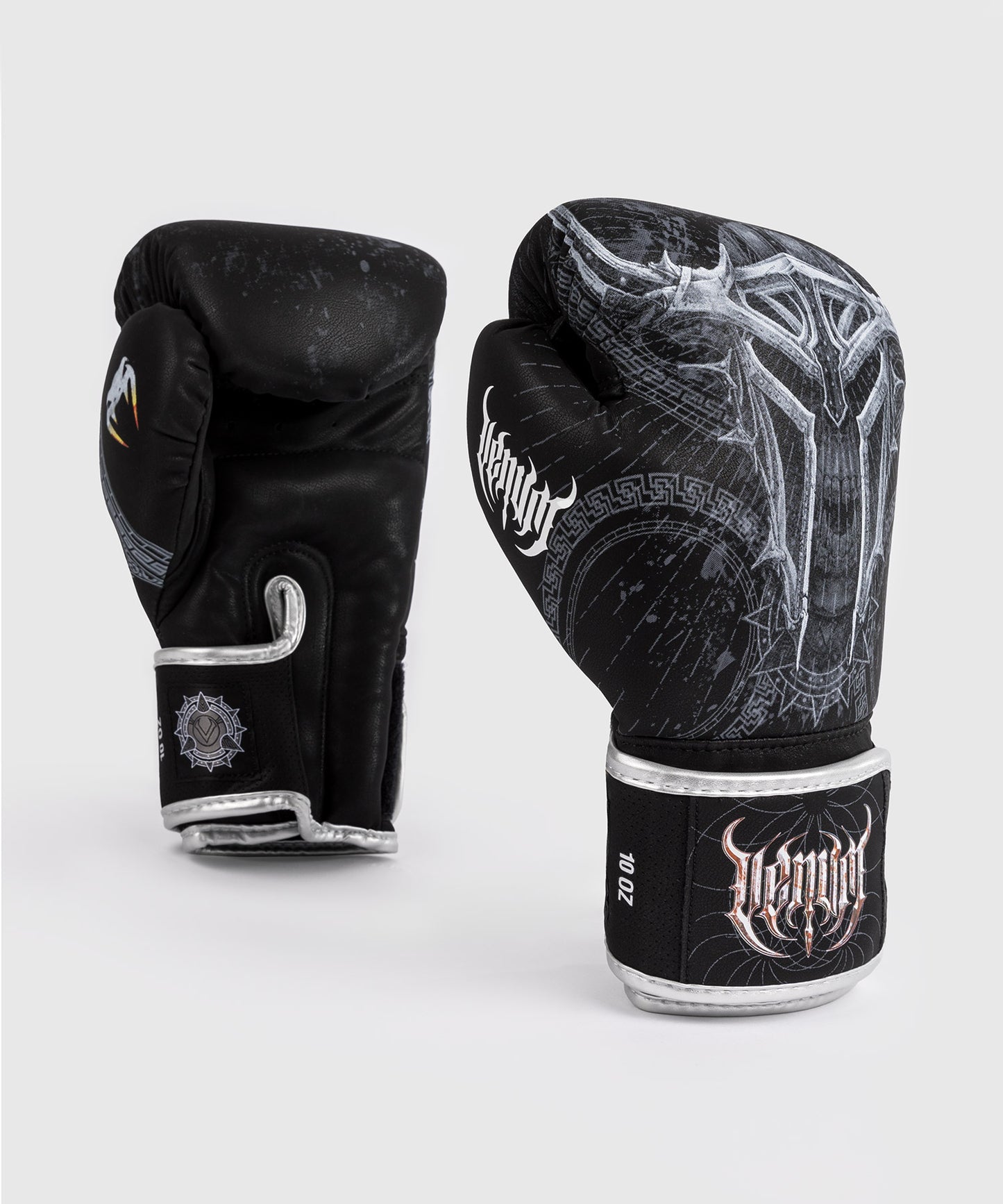 Venum Gladiator 5.0 Boxing Gloves - Black/Silver