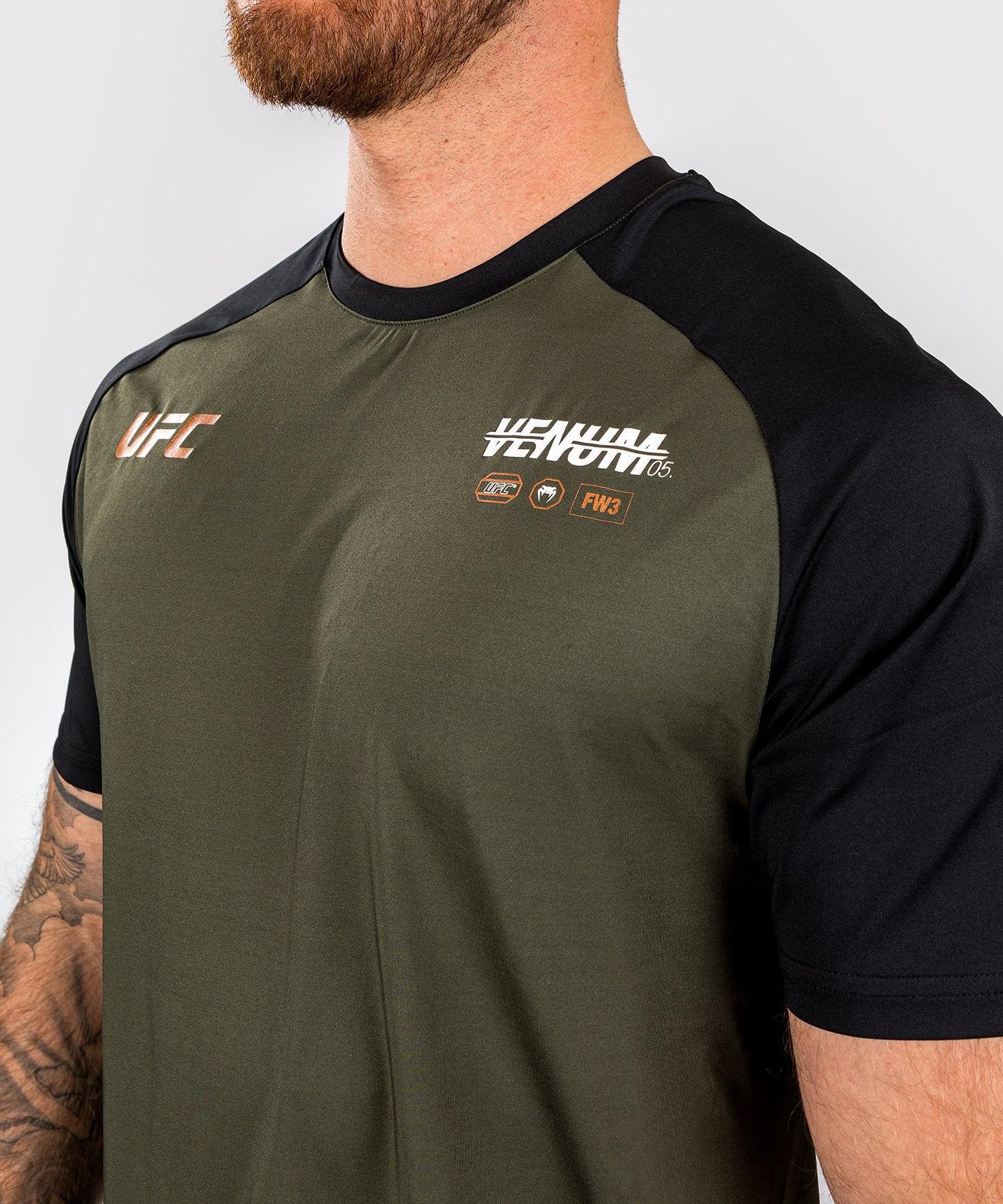 T-shirt Technique pour Hommes UFC Adrenaline by Venum Authentic Fight Night  - Emerald Edition - Vert/Noir