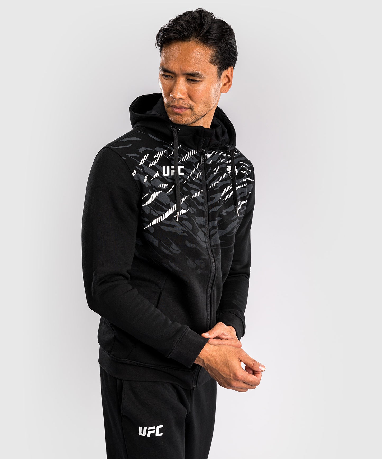 UFC Fusion by Venum Men’s Replica Zip Hoodie - Black