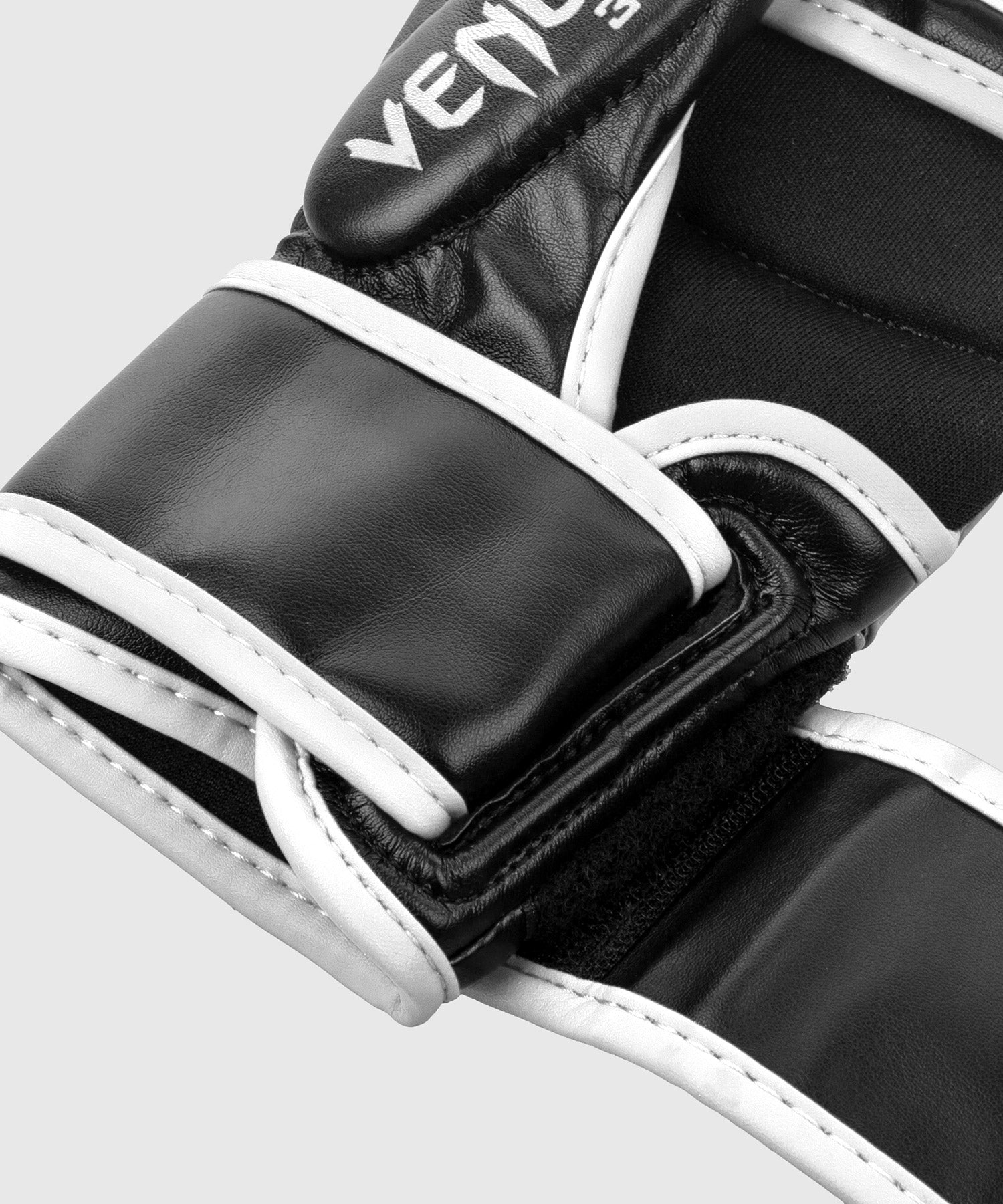 Venum Challenger 3.0 Sparring Gloves L/XL Black