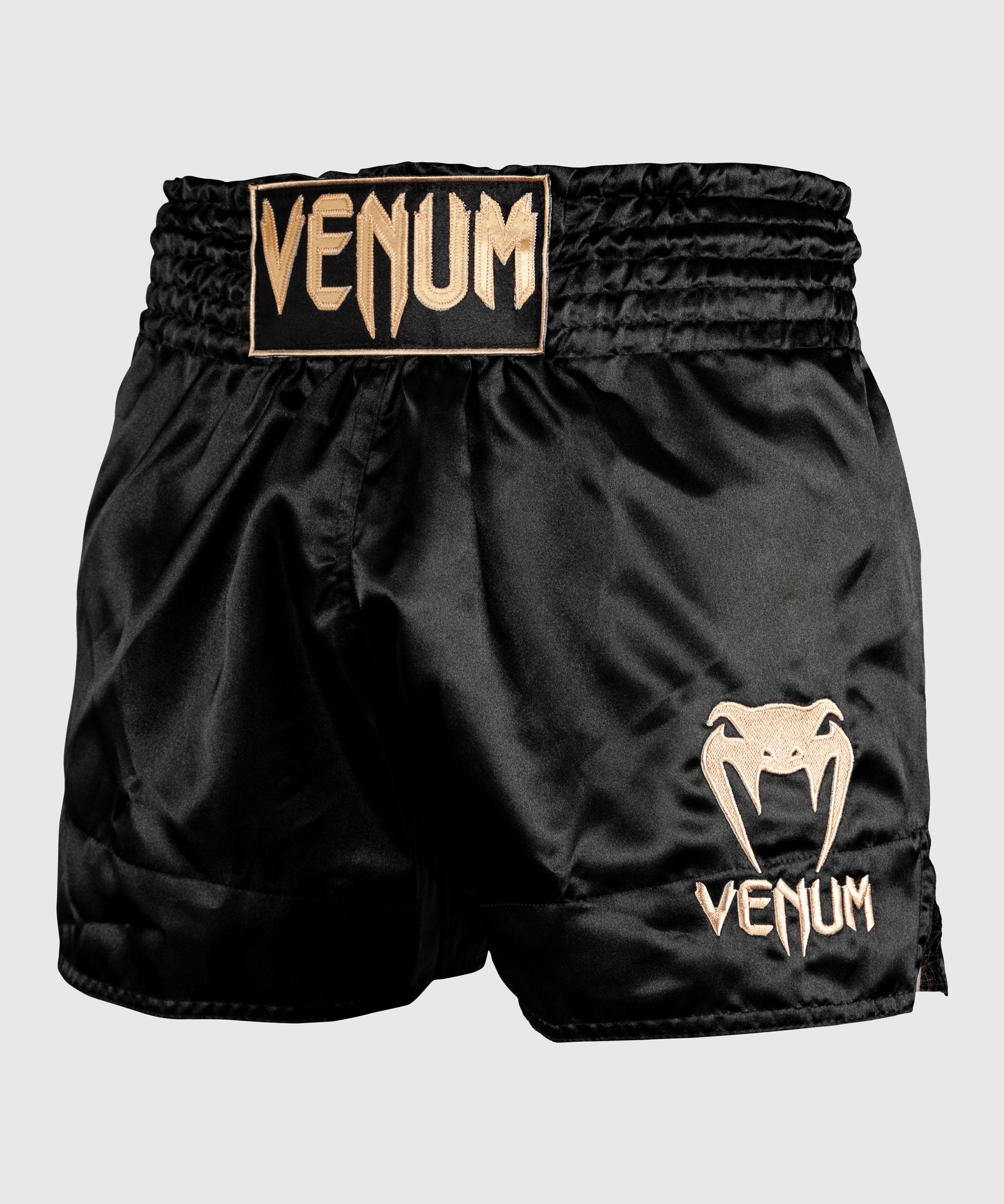 Venum MUAY THAI SHORTS CLASSIC - Short de sport - black/gold/noir -  ZALANDO.BE